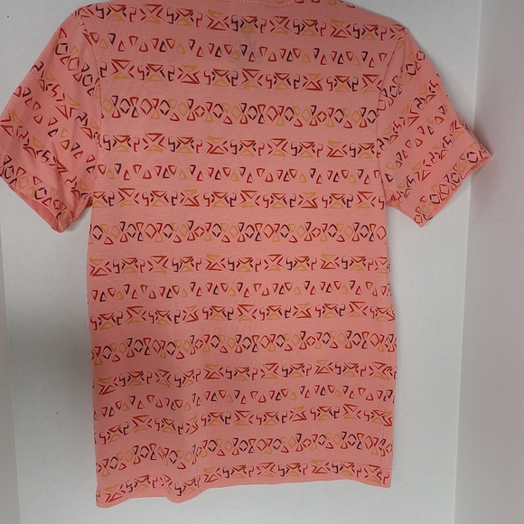 Mahi Mahi Salmon Geo Tee - Picture 6 of 7